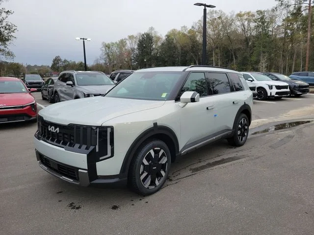 New 2027 Ivory Silver Kia S image 4