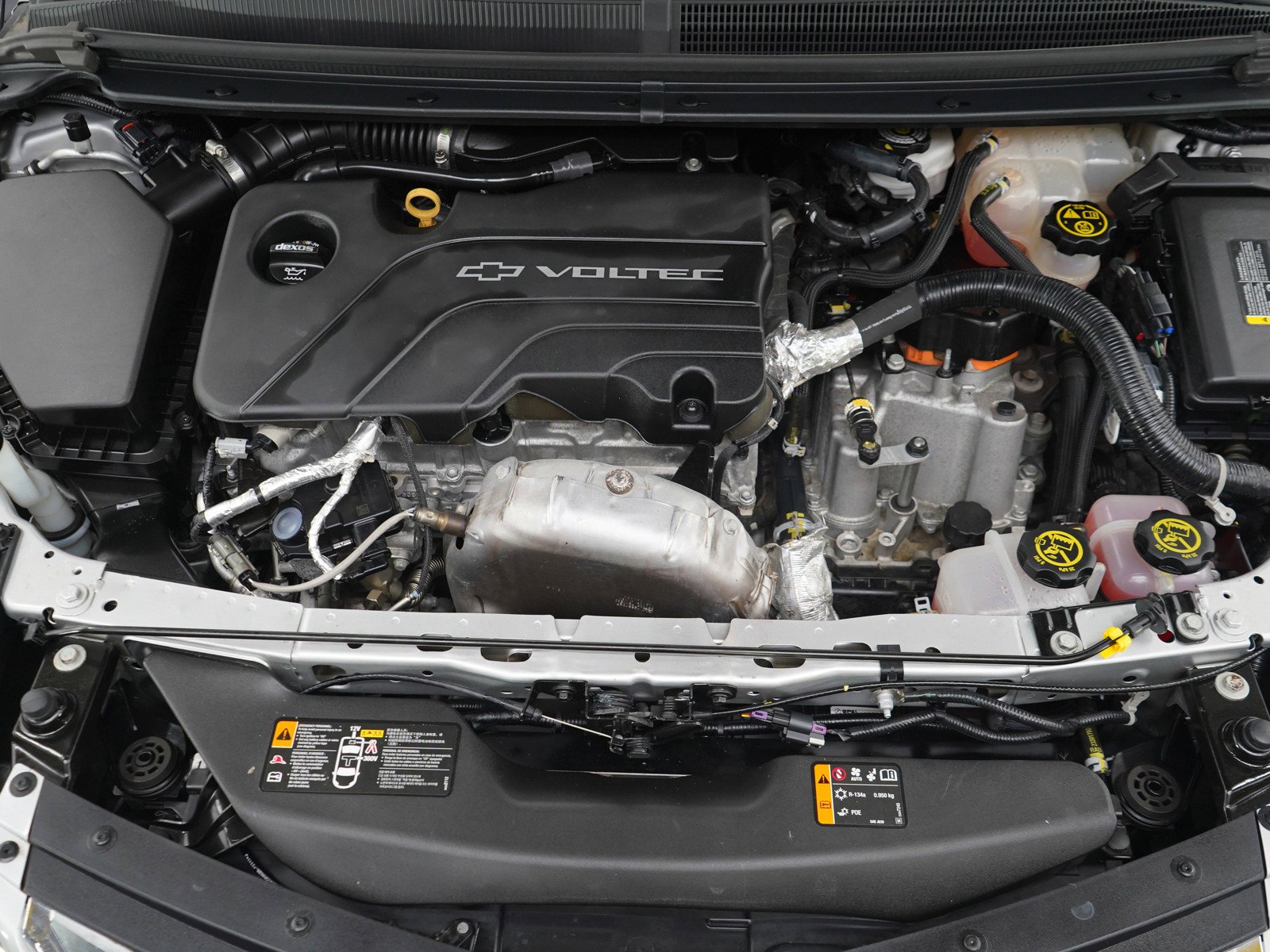 Used 2018 Silver Ice Metallic Chevrolet Lt image 30