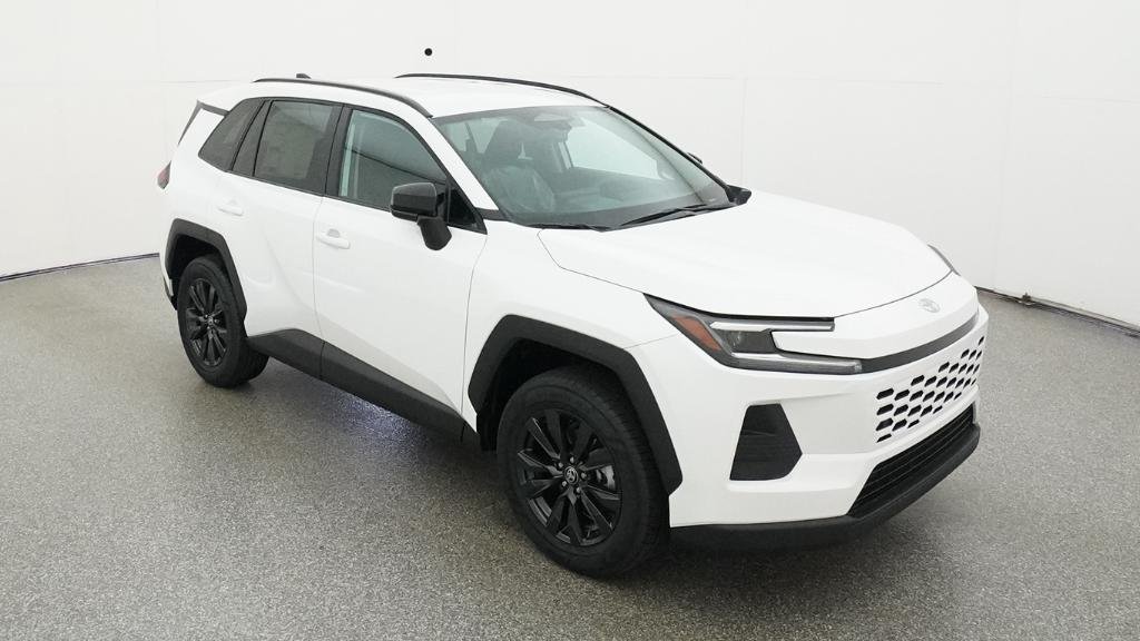 New 2026 Ice Cap Toyota XLE Premium image 18