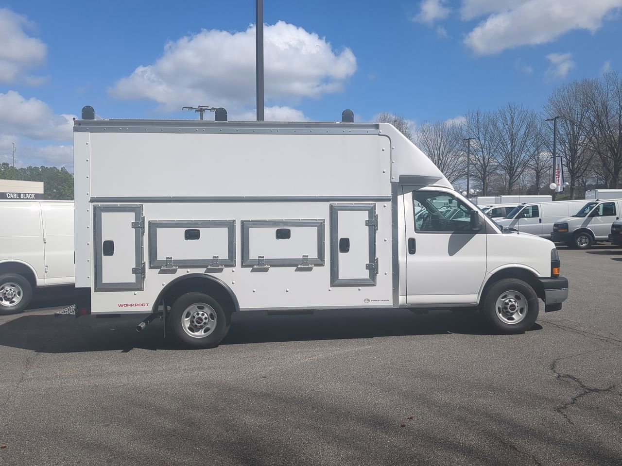 New 2025 Summit White GMC Work Truck image 9
