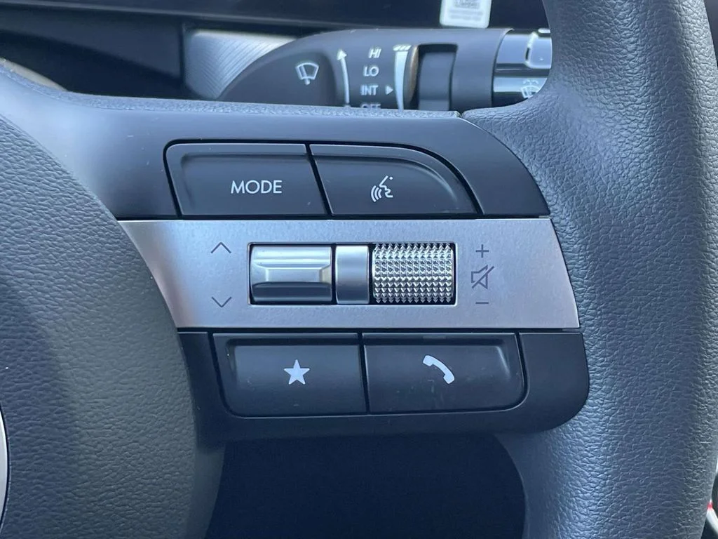 New 2026 White Hyundai SE image 20