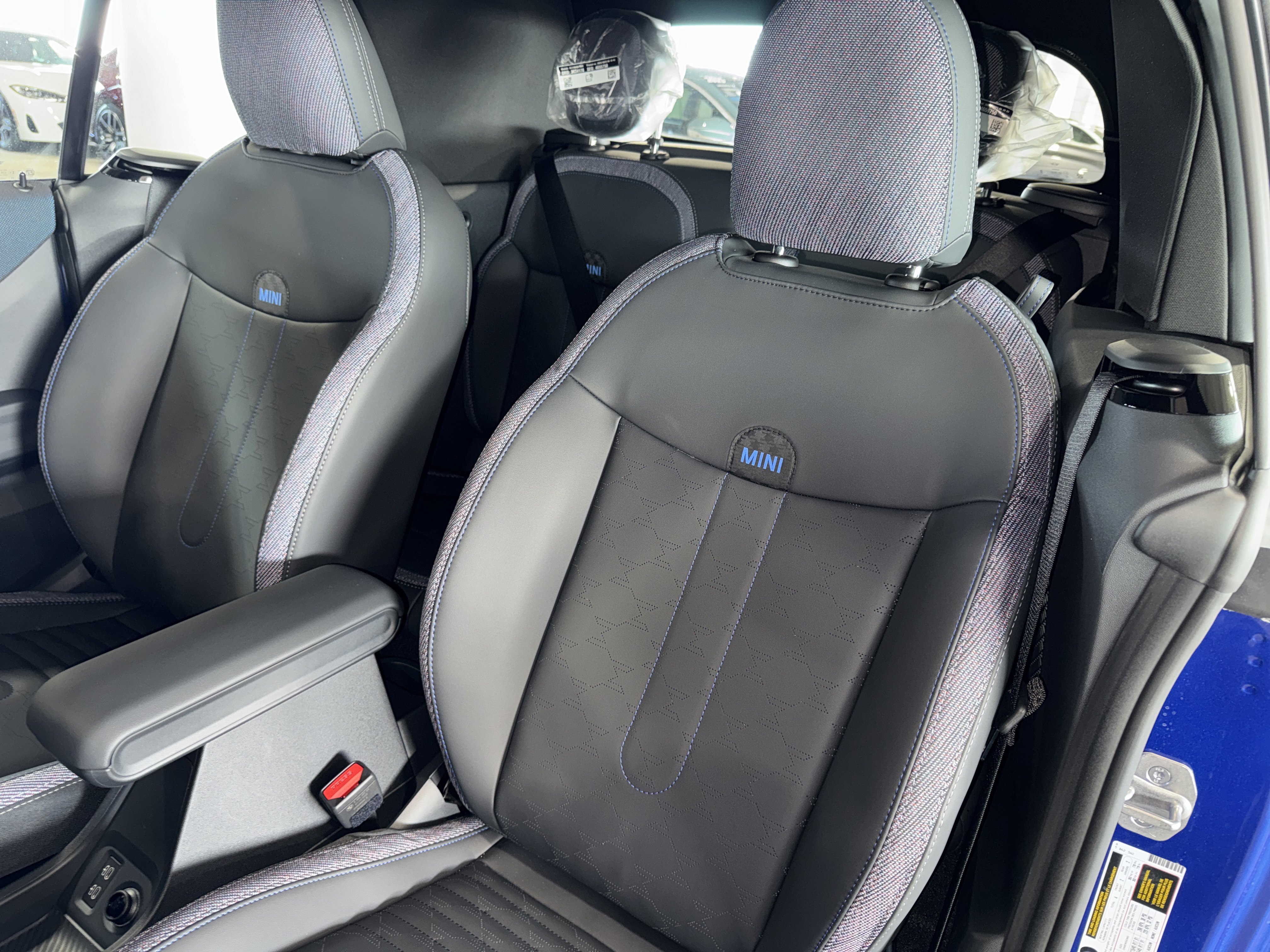 2026 MINI Convertible S - Photo 23