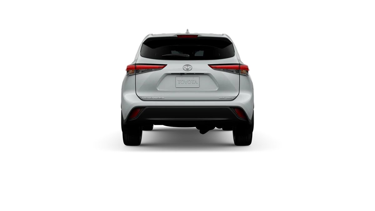 New 2026 Wind Chill Pearl Toyota XLE image 8