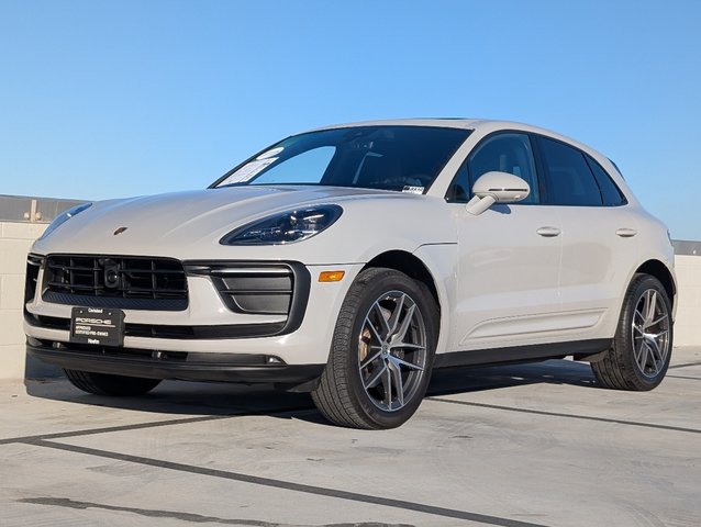 2022 Porsche Macan 