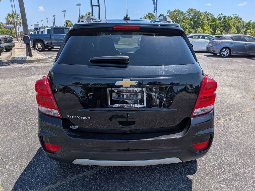Used 2022 Black Chevrolet LT image 5