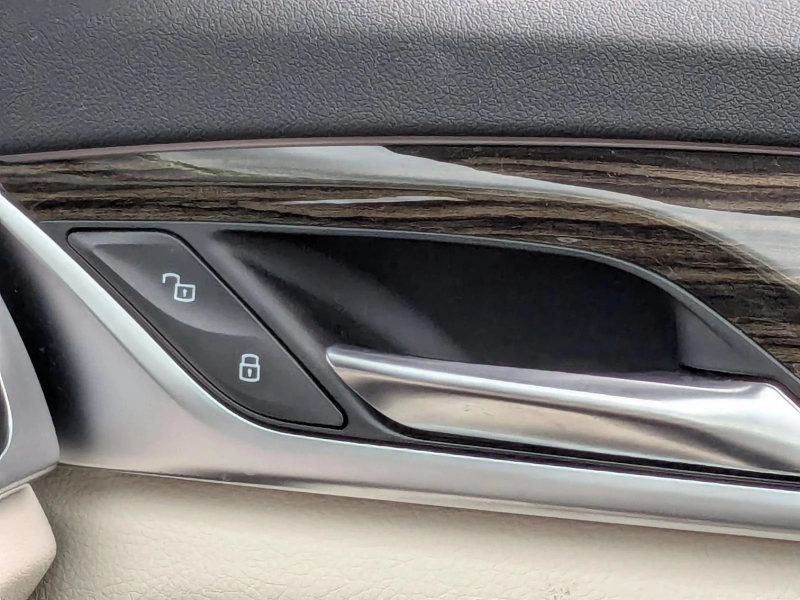 Used 2019 Imperial Blue Metallic BMW 530i image 8