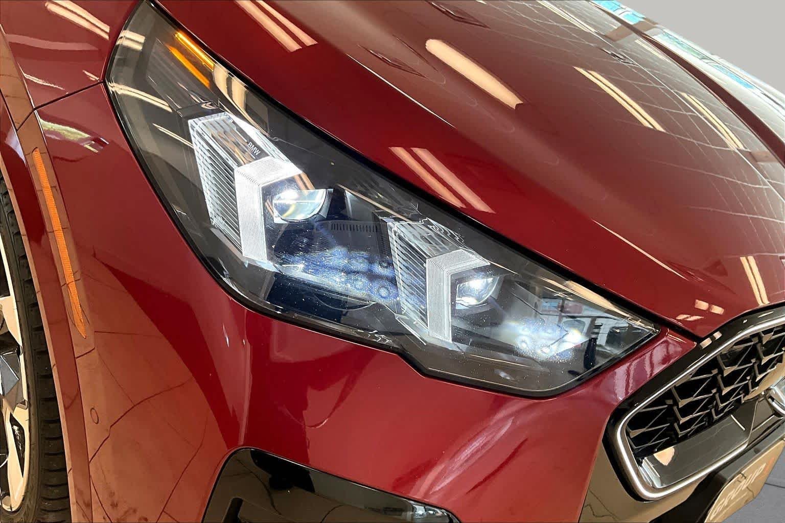 Used 2025 Vegas Red Metallic BMW xDrive28i image 26