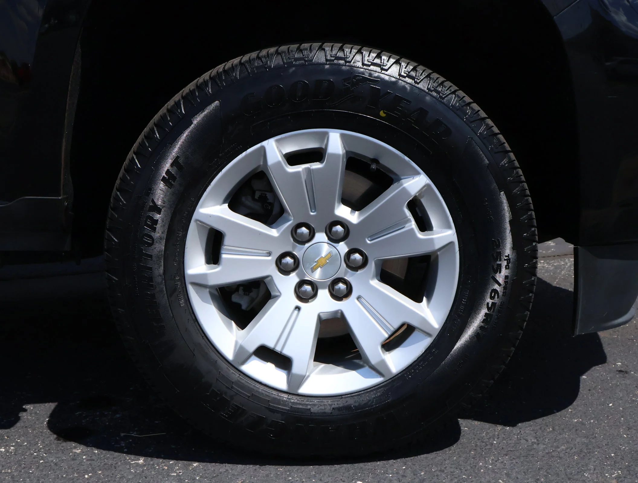 Used 2021 BLACK Chevrolet 2WD LT image 20