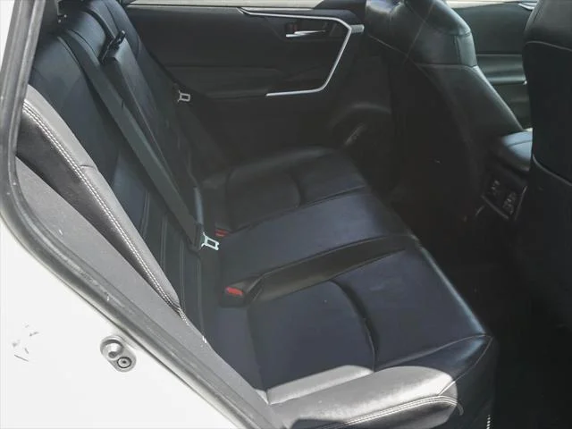 Certified Used 2022 BLIZZARD PEARL Toyota  image 13
