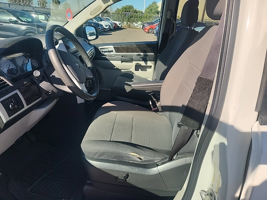 Used 2010 Stone White Dodge SXT image 18