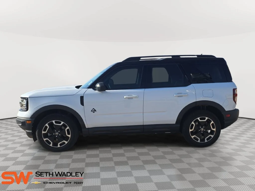 Used 2021 White Ford Outer Banks image 4
