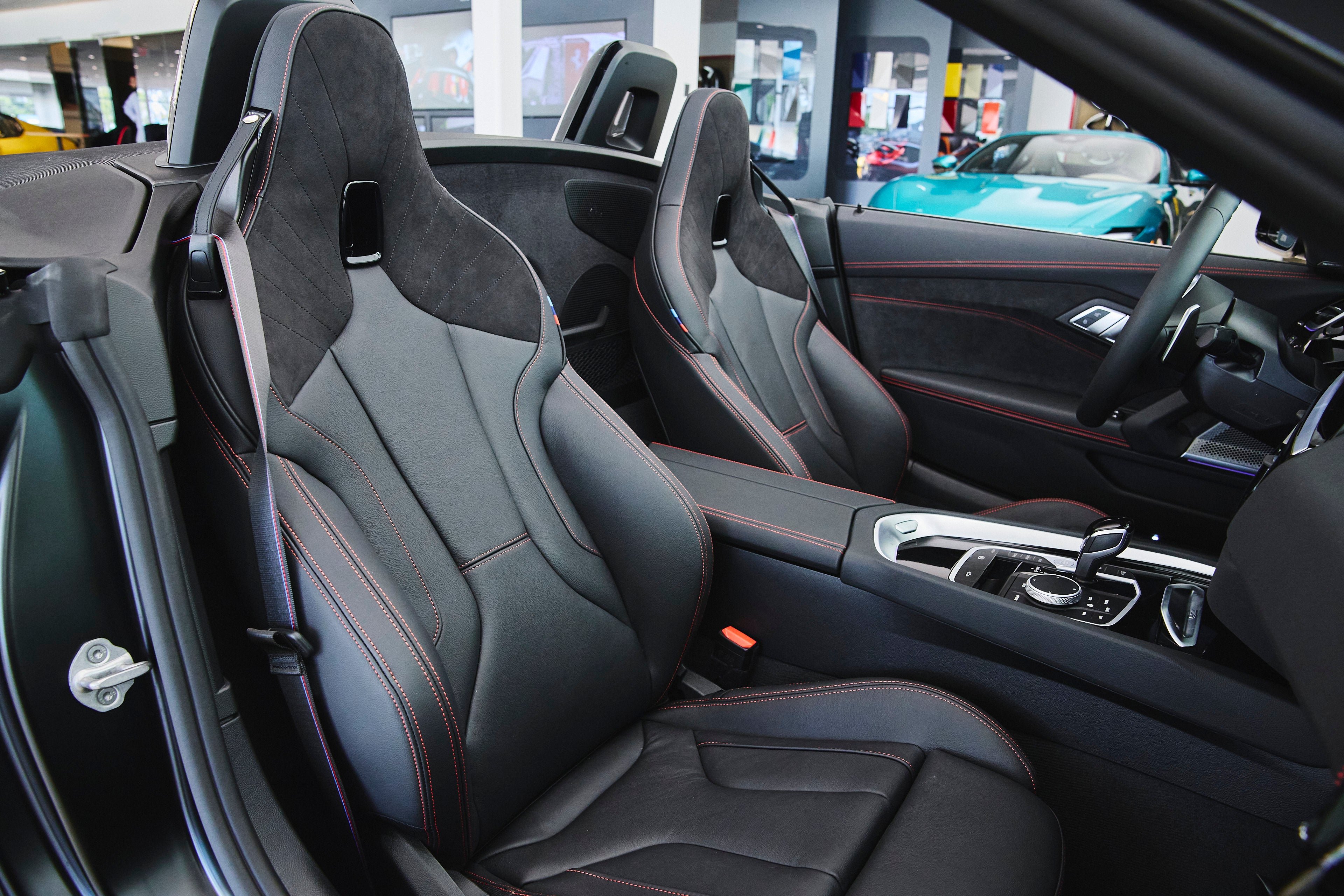 2026 BMW Z4 M40i - Photo 38