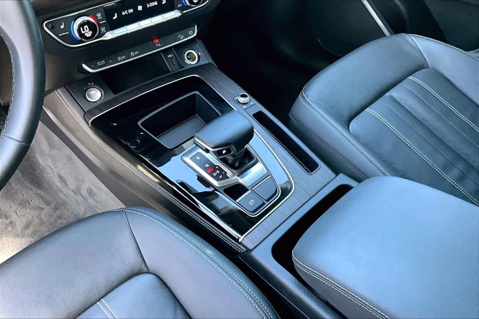 Used 2021 Brilliant Black Audi Premium Plus image 15