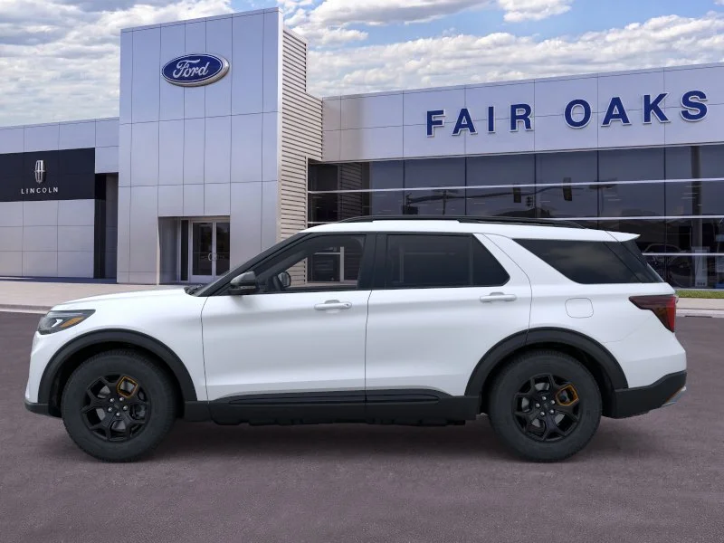 New 2026 Star White Metallic Tri-Coat Ford Tremor image 34