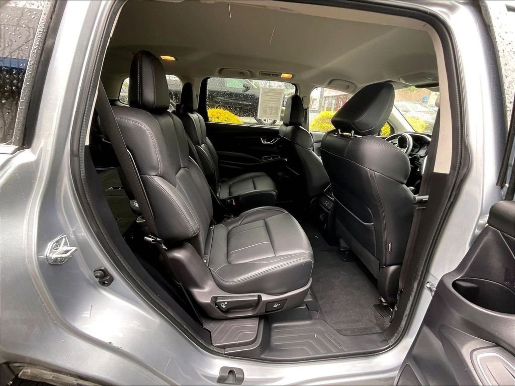 Used 2023 Silver Subaru Limited image 16