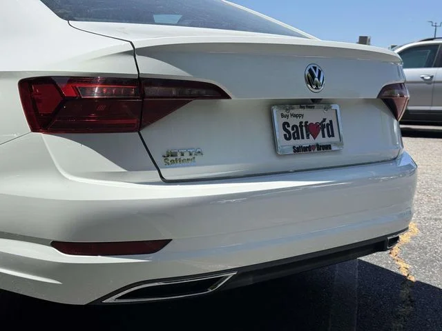 Used 2021 White Volkswagen SEL Premium image 11