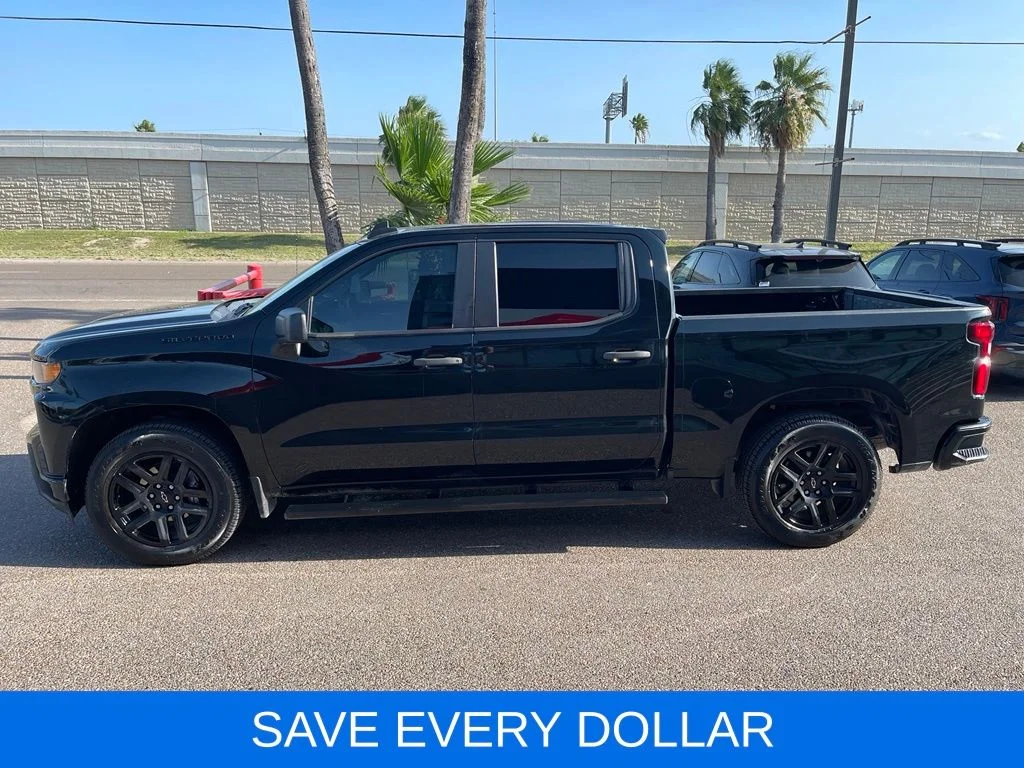Used 2022 Black Chevrolet Custom image 3