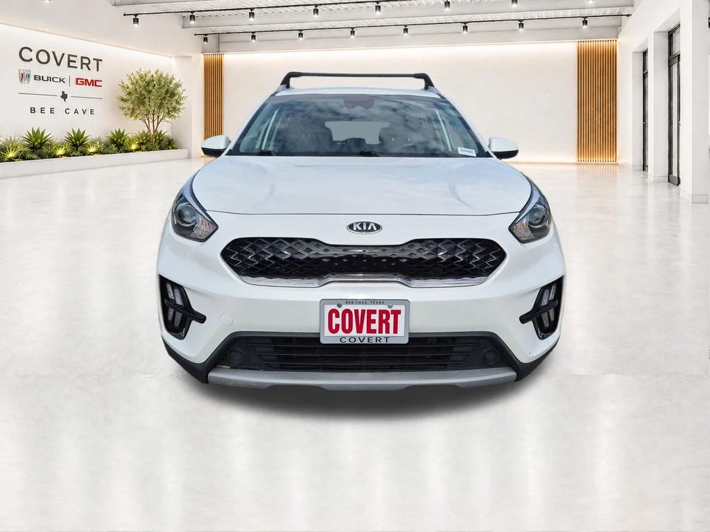 Used 2020 White Kia LXS image 3