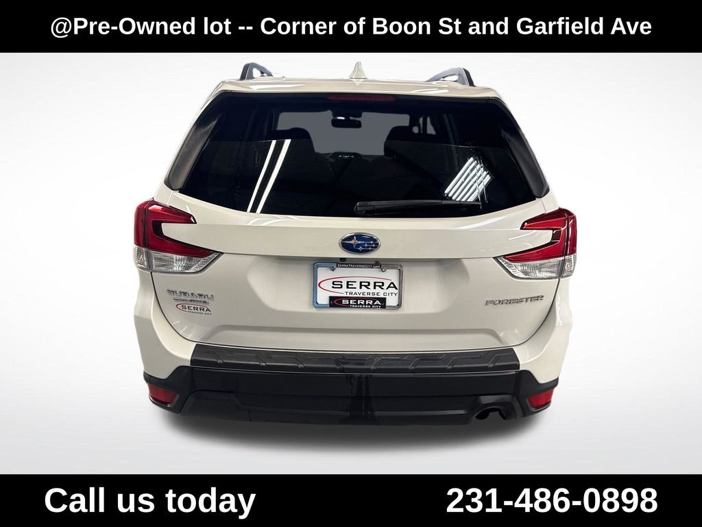 Used 2021 White Subaru Premium image 4
