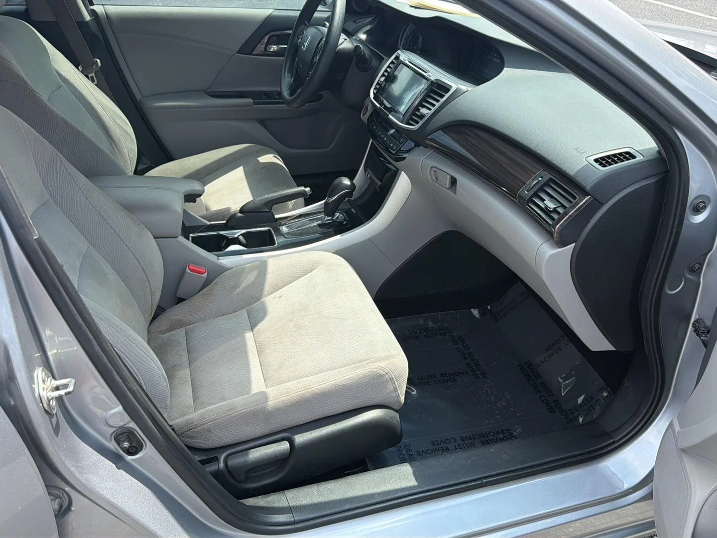 Used 2016 Lunar Silver Metallic Honda EX image 13