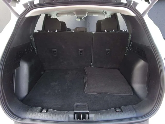 Used 2023 Oxford White Ford Active image 12