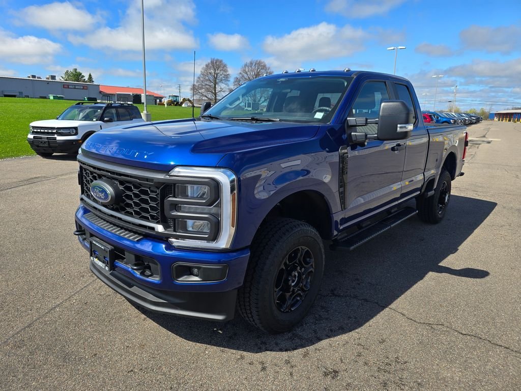 Used 2026 Blue Ford XL image 1