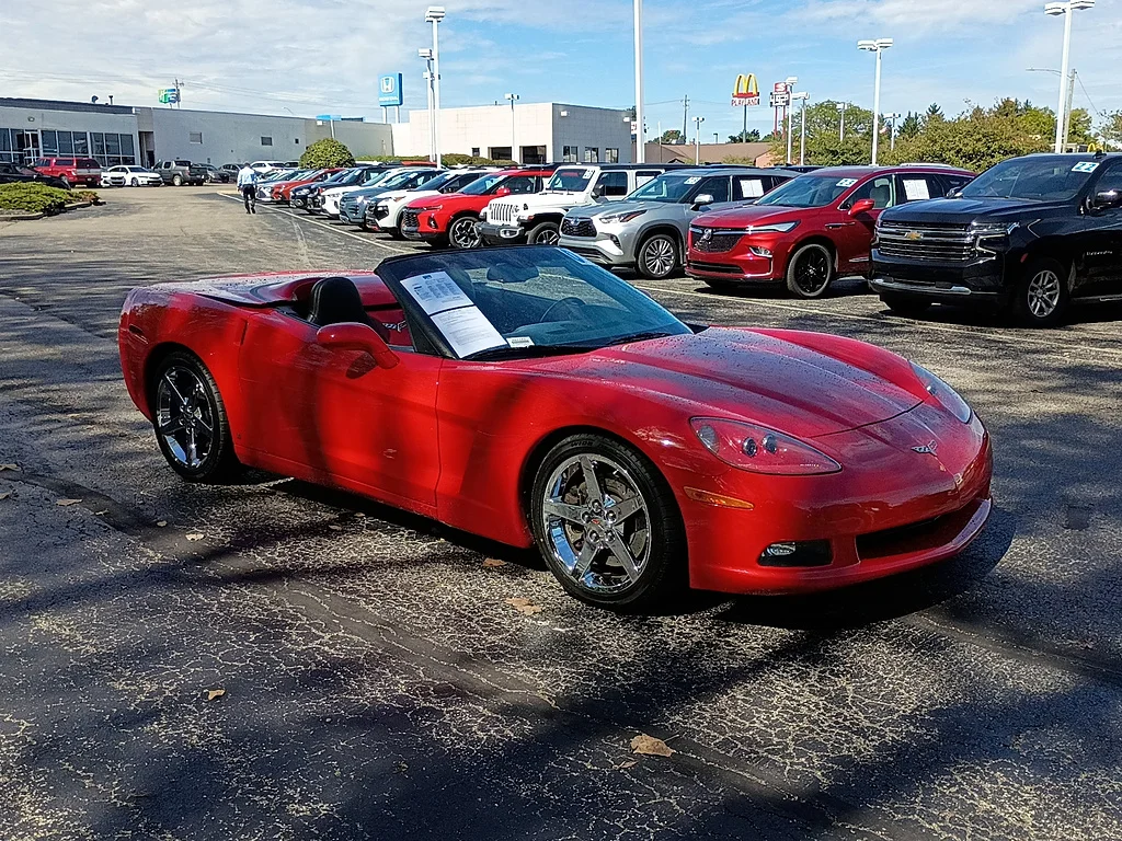 Used 2008 VICTORY RED Chevrolet Base image 22