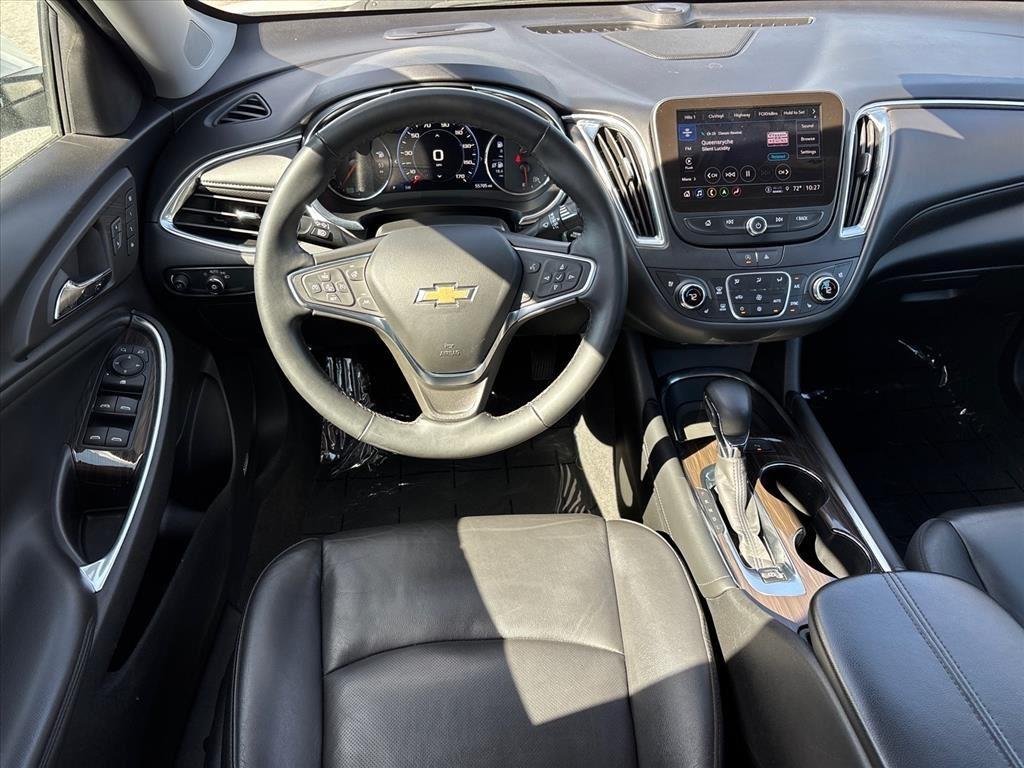 Used 2024 Summit White Chevrolet 2LT image 8