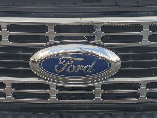 2024 Ford F-550 Super Duty Chassis Cab XL - Photo 20