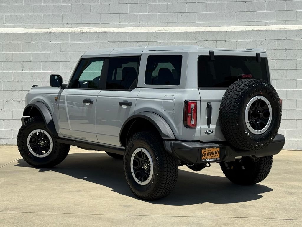 New 2026 Avalanche Gray Ford Badlands® image 3