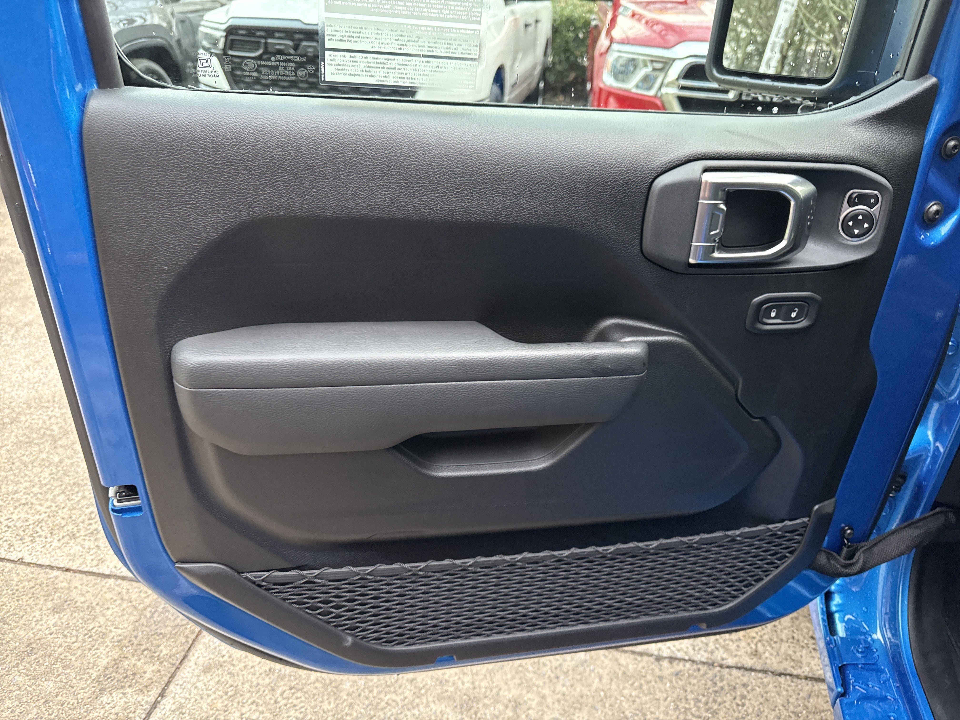 New 2026 Hydro Blue Pearlcoat Jeep Sport S image 10