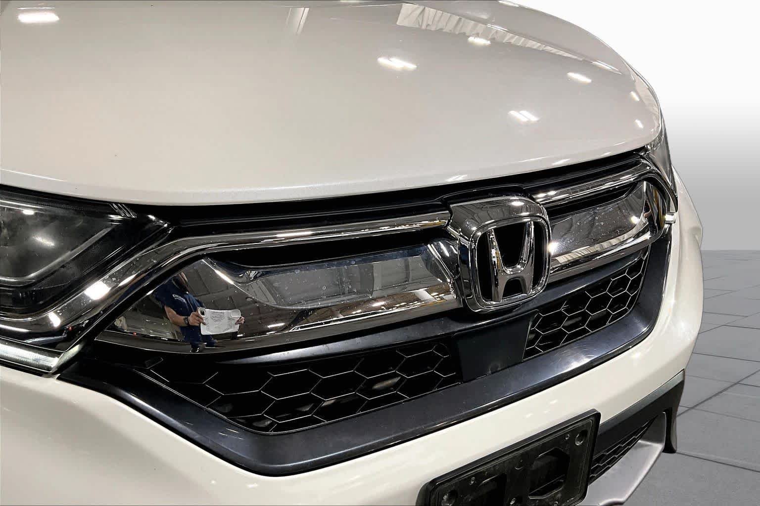 Used 2018 White Diamond Pearl Honda EX-L image 30