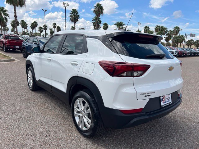 Used 2023 SUMMIT WHITE Chevrolet LS image 5