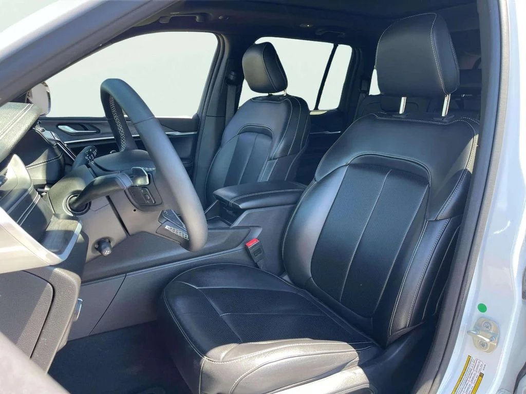 Used 2024 Bright White Clearcoat Jeep Limited image 24