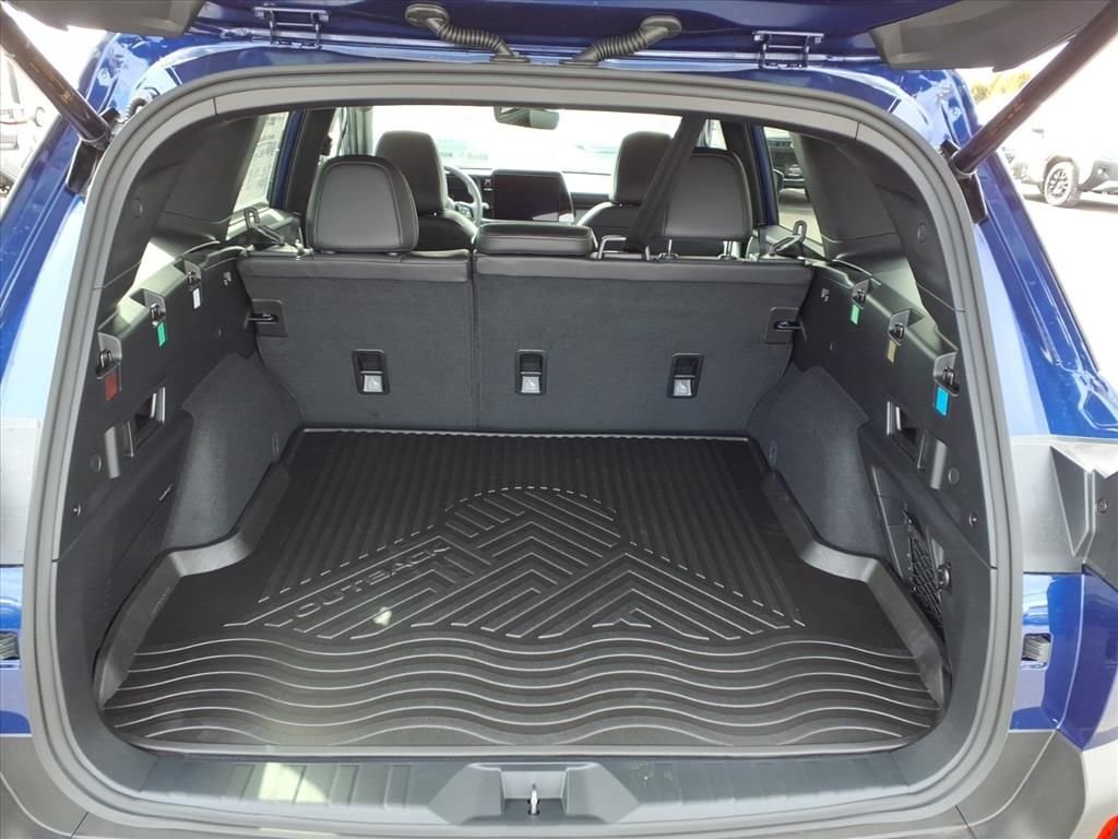 2026 Subaru Outback Limited - Photo 12