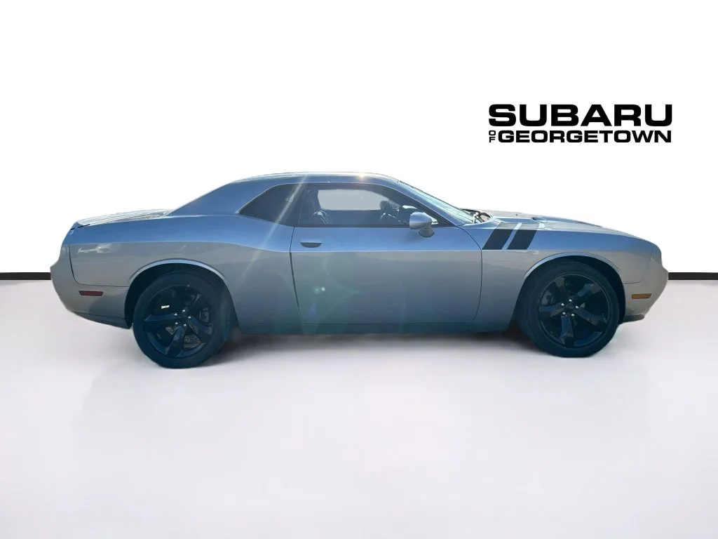 Used 2014 Silver Dodge SXT image 8