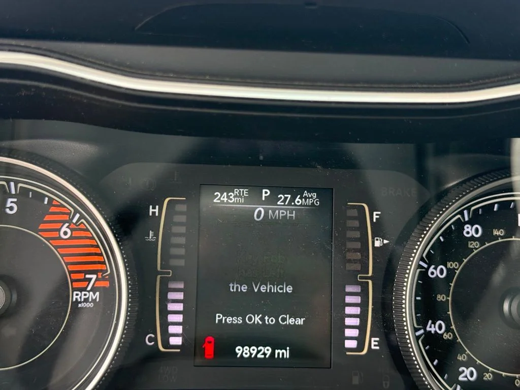 Used 2019 Silver Jeep Latitude Plus image 14