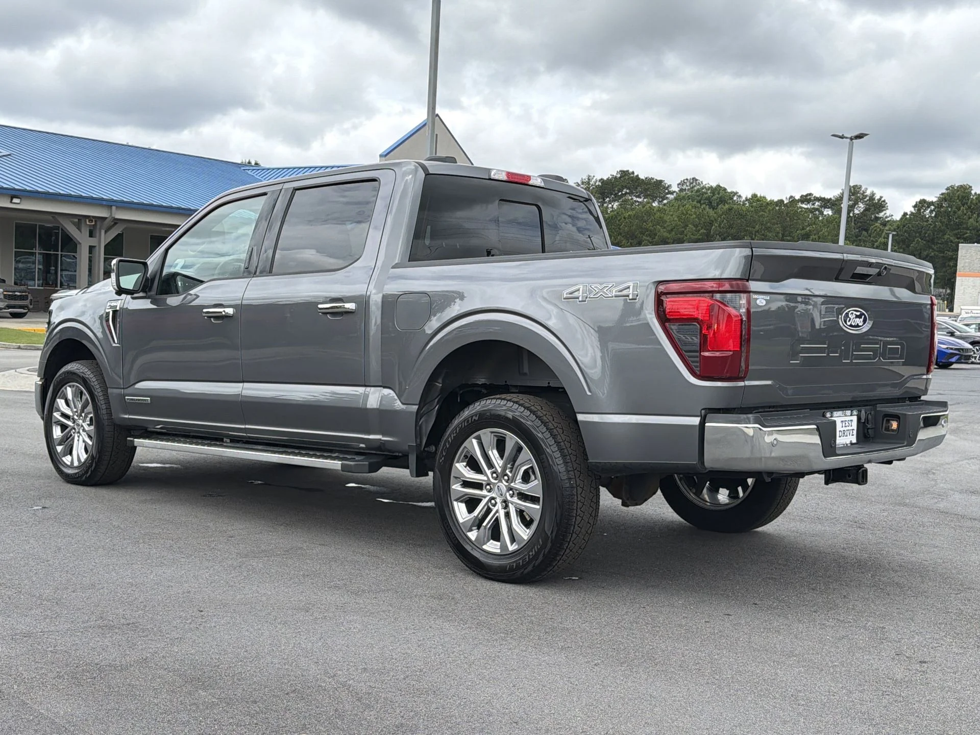 Certified Used 2024 Gray Metallic Ford XLT image 24