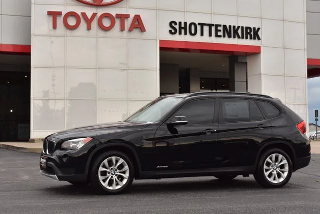 Used 2014 Black BMW xDrive28i image 1