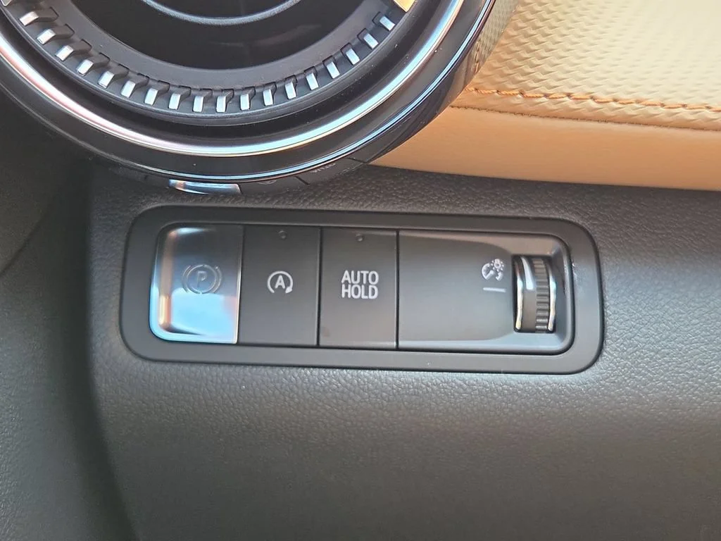 New 2026 Polar White Tricoat Chevrolet ACTIV image 10