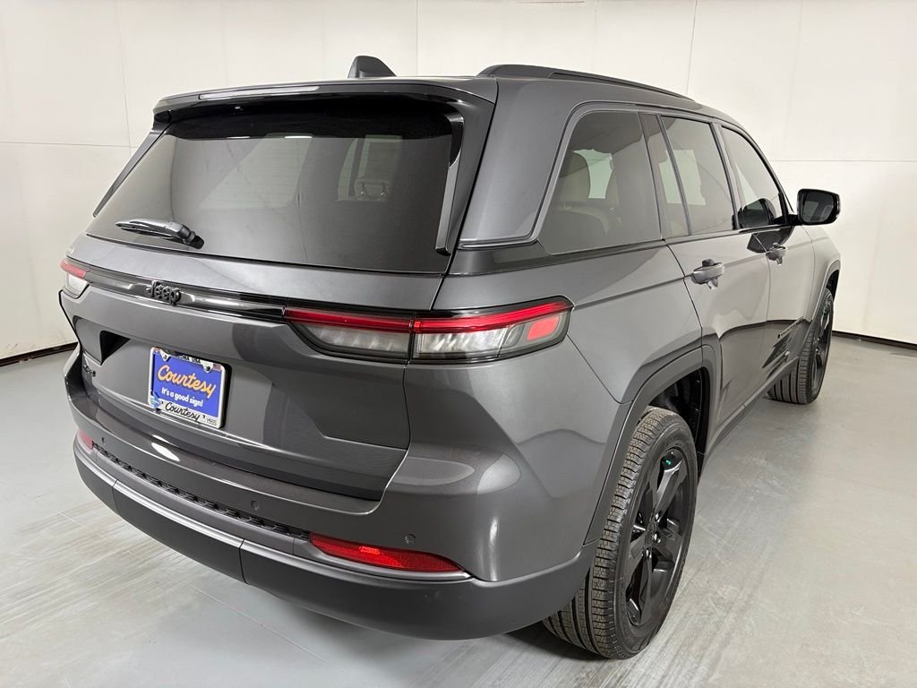 New 2026 Baltic Gray Metallic Clearcoat Jeep Limited image 8