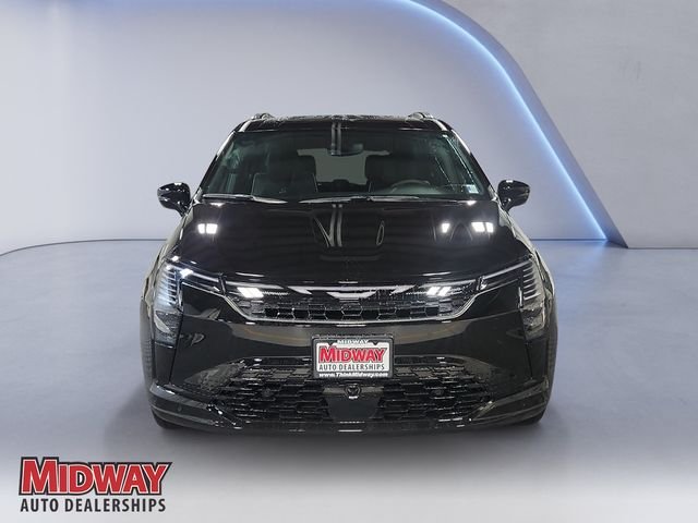 New 2027 Diamond Black Crystal Pearl-Coat Exterior Paint Chrysler Limited image 8