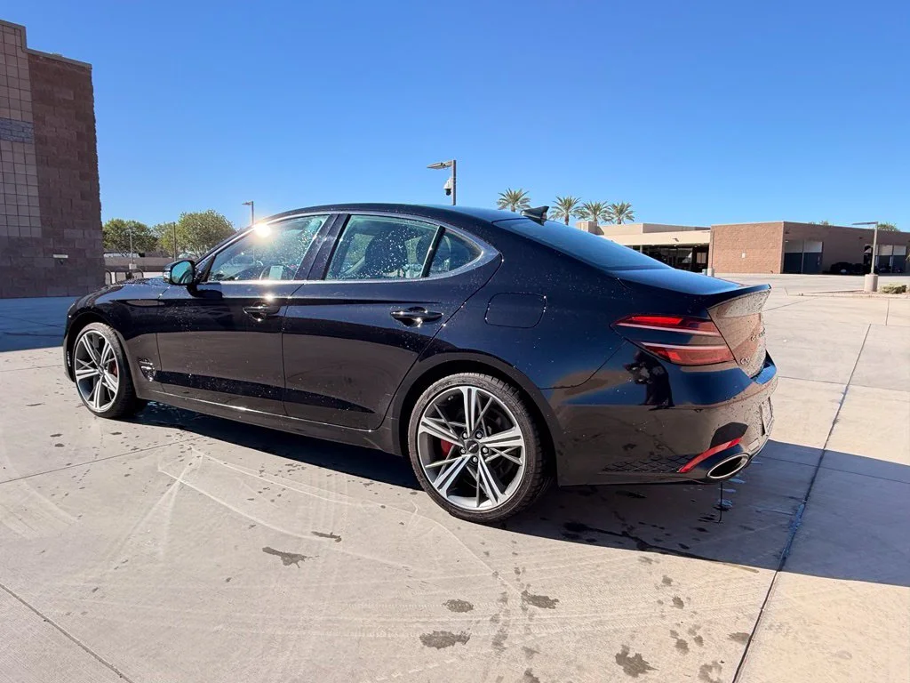 Used 2025 Black Genesis 3.3T Sport Advanced image 9