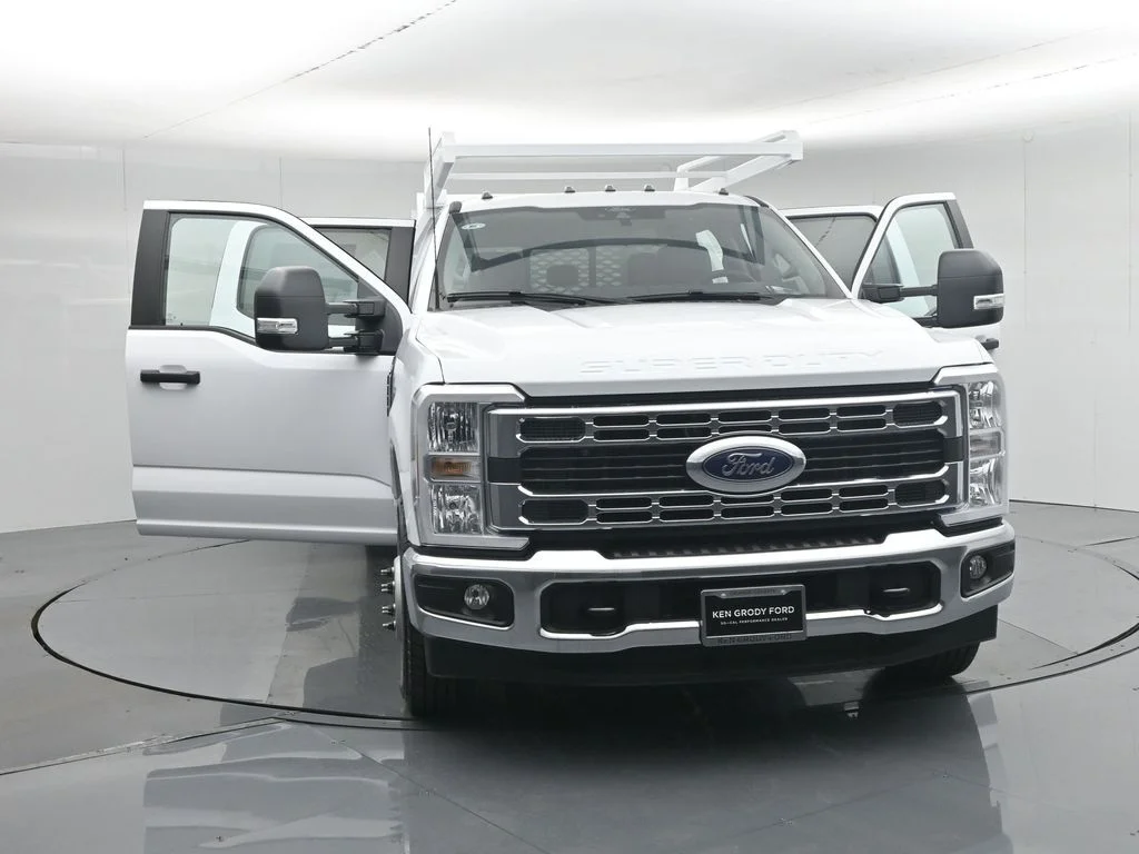 New 2026 Oxford White Ford XL image 32