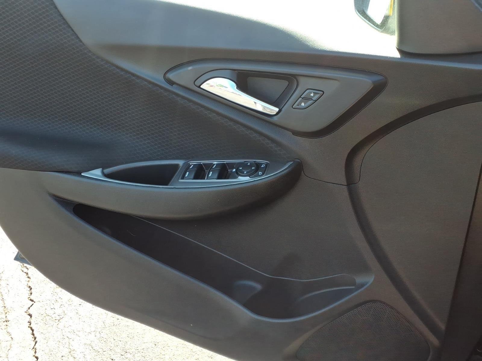 Used 2025 Mosaic Black Metallic Chevrolet LT image 27