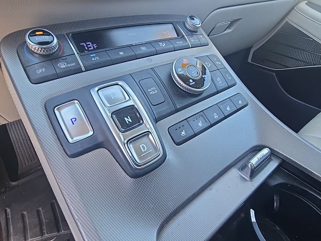 Used 2021 White Hyundai Limited image 17
