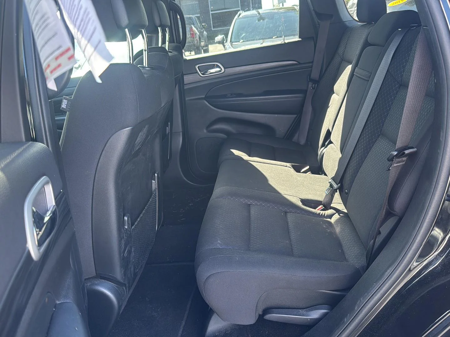 Used 2021 Diamond Black Crystal Pearlcoat Jeep Laredo E image 21