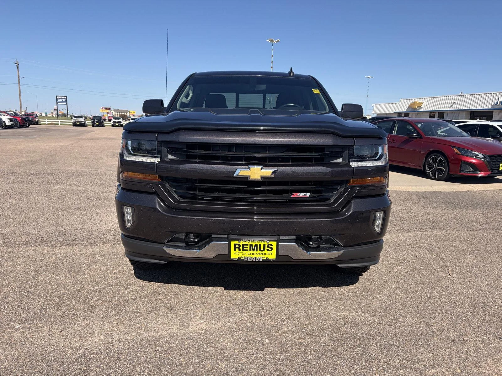 Used 2016 TUNGSTEN METALLIC Chevrolet LT image 2