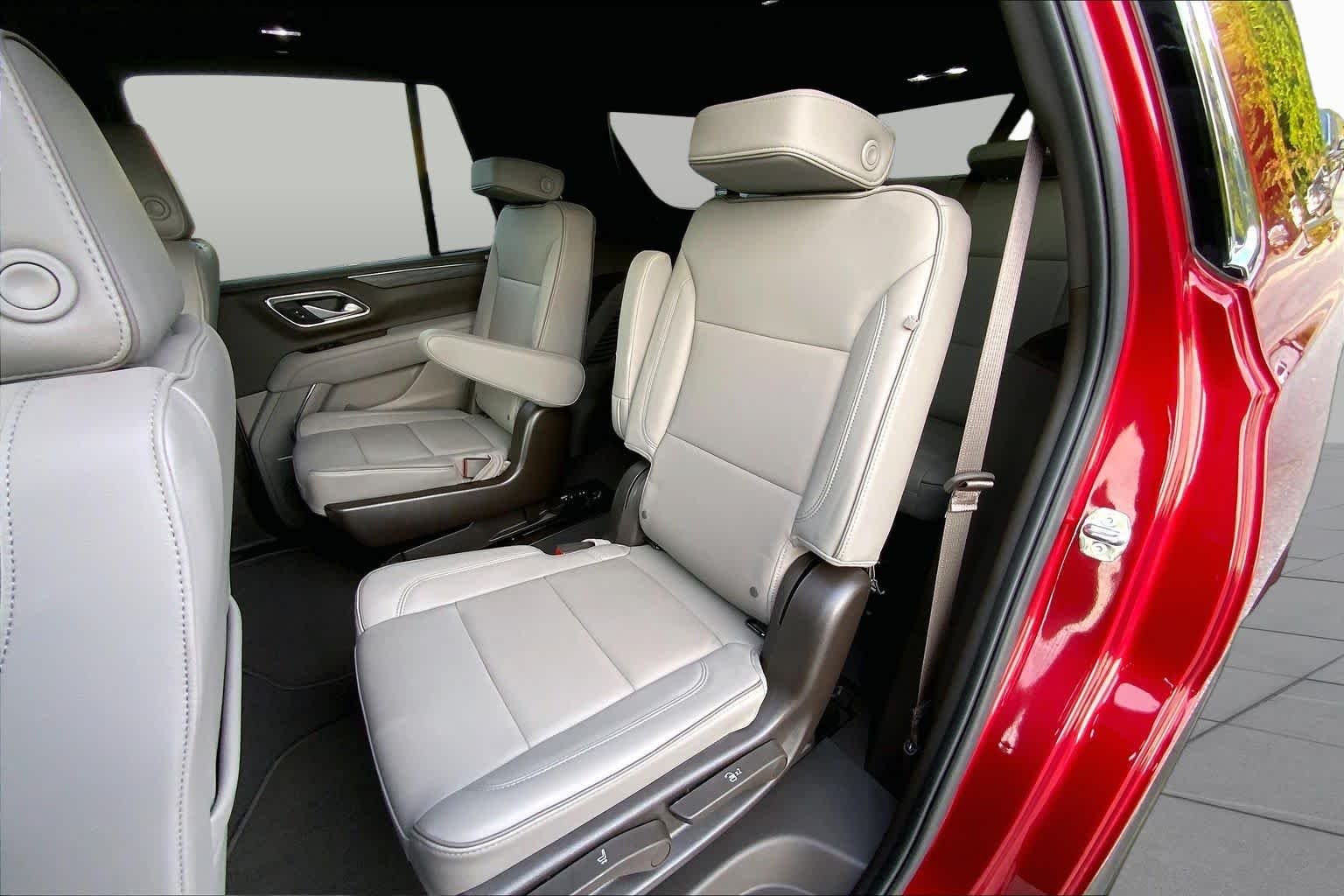 Used 2022 Cayenne Red Tintcoat GMC SLT image 18