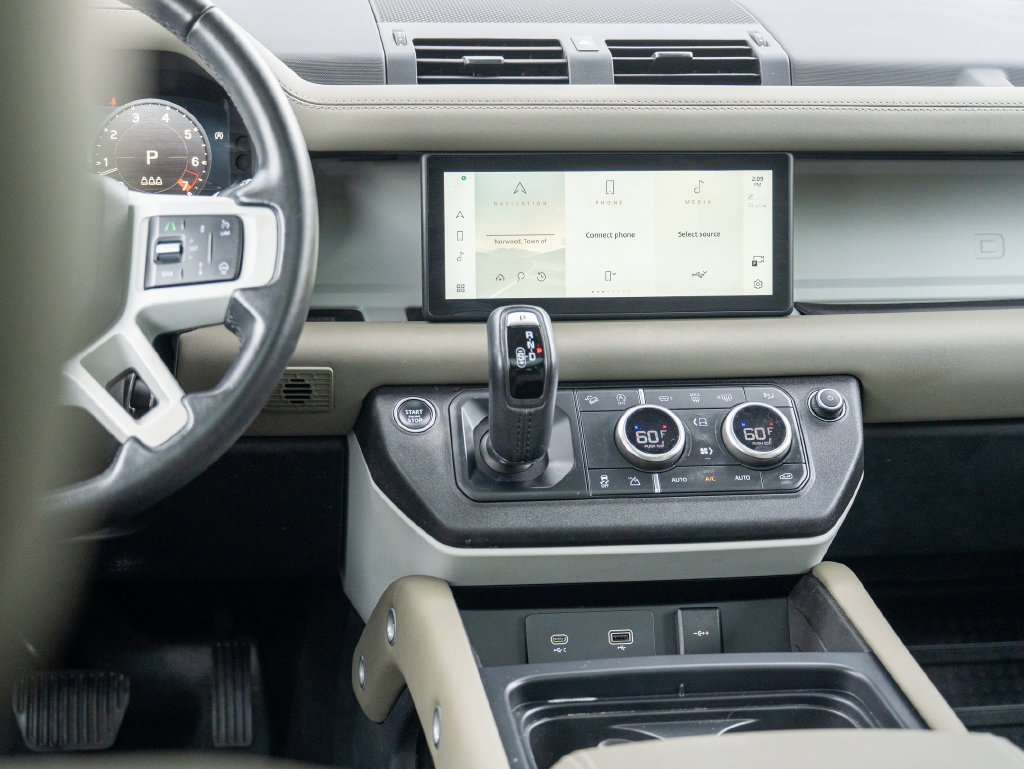 Used 2024 Beige Land Rover S image 21